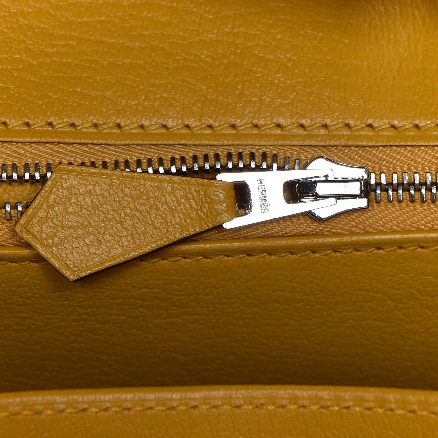 Togo Swift Officier Birkin 25 Gold Ambre