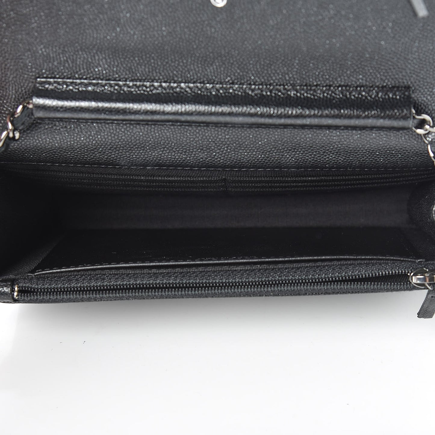 Iridescent Caviar Quilted Wallet On Chain WOC Black