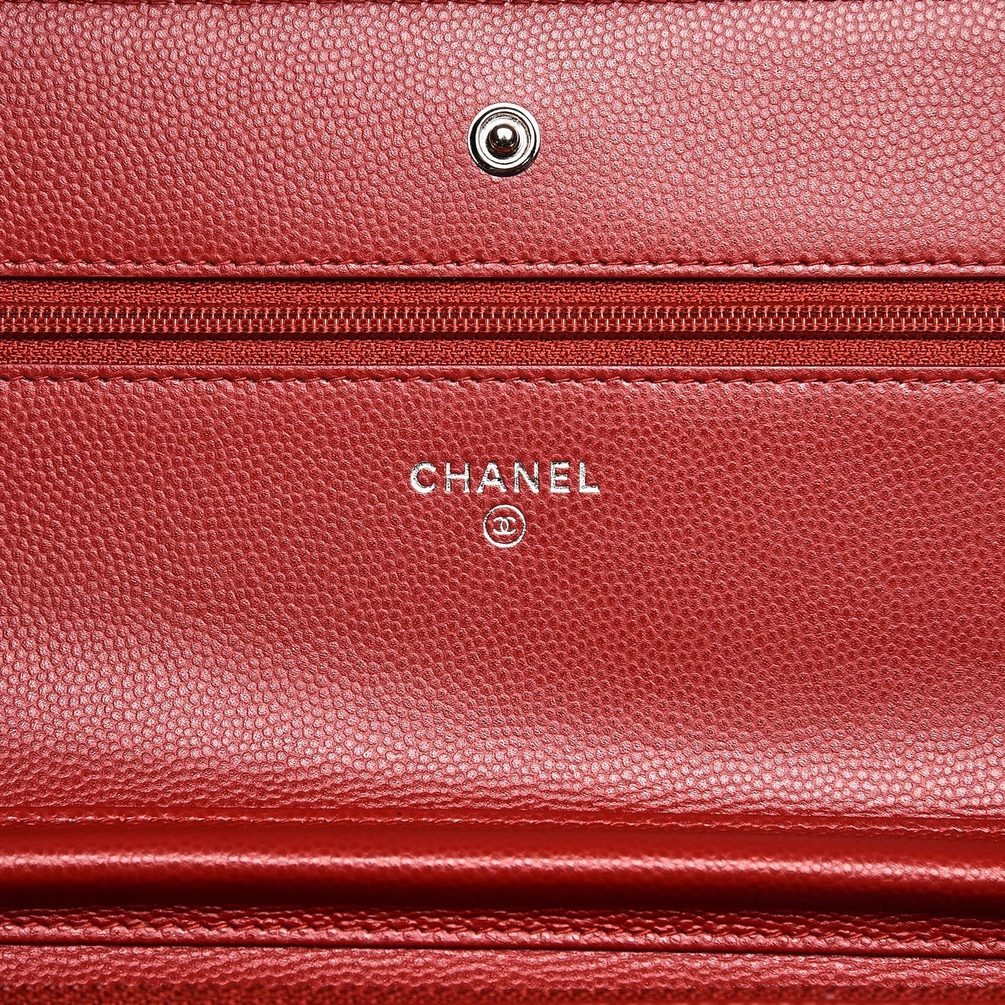 Caviar Chevron Quilted Wallet On Chain WOC Red