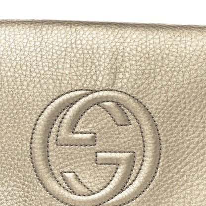 Gucci Metallic Pebbled Calfskin Medium Soho Clutch Golden Beige 9 of 9