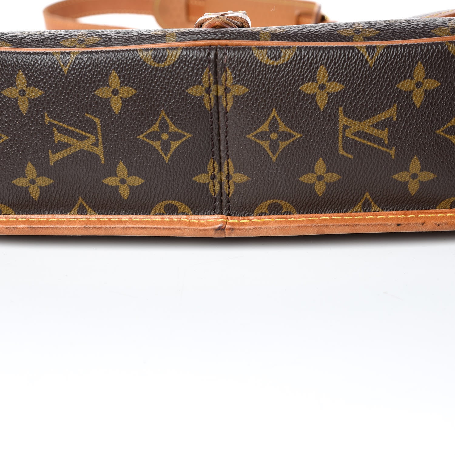 Louis Vuitton Monogram Sologne 13 of 18