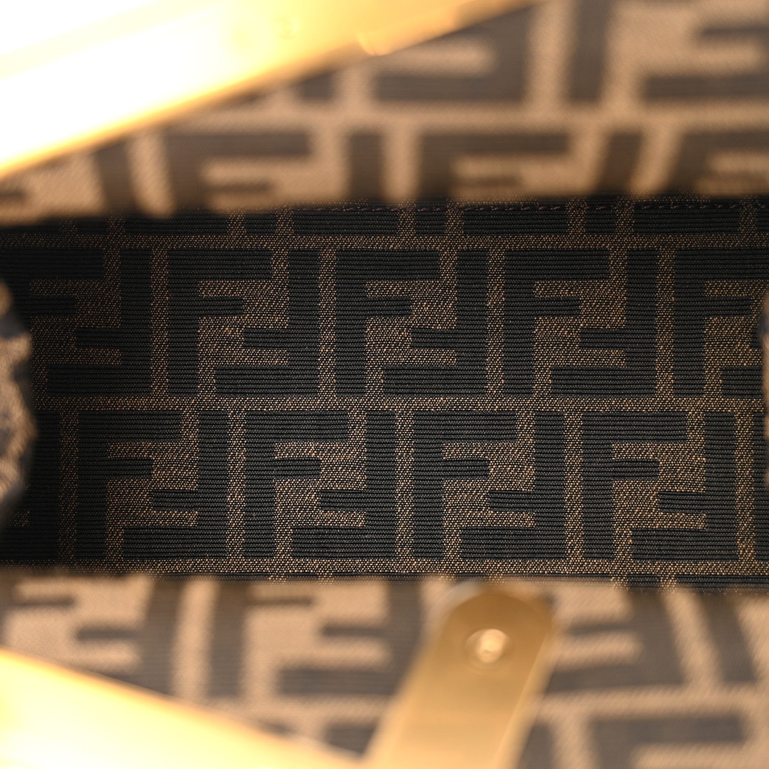 Fendi Shiny Nappa Midi Fendi First Black 5 of 10