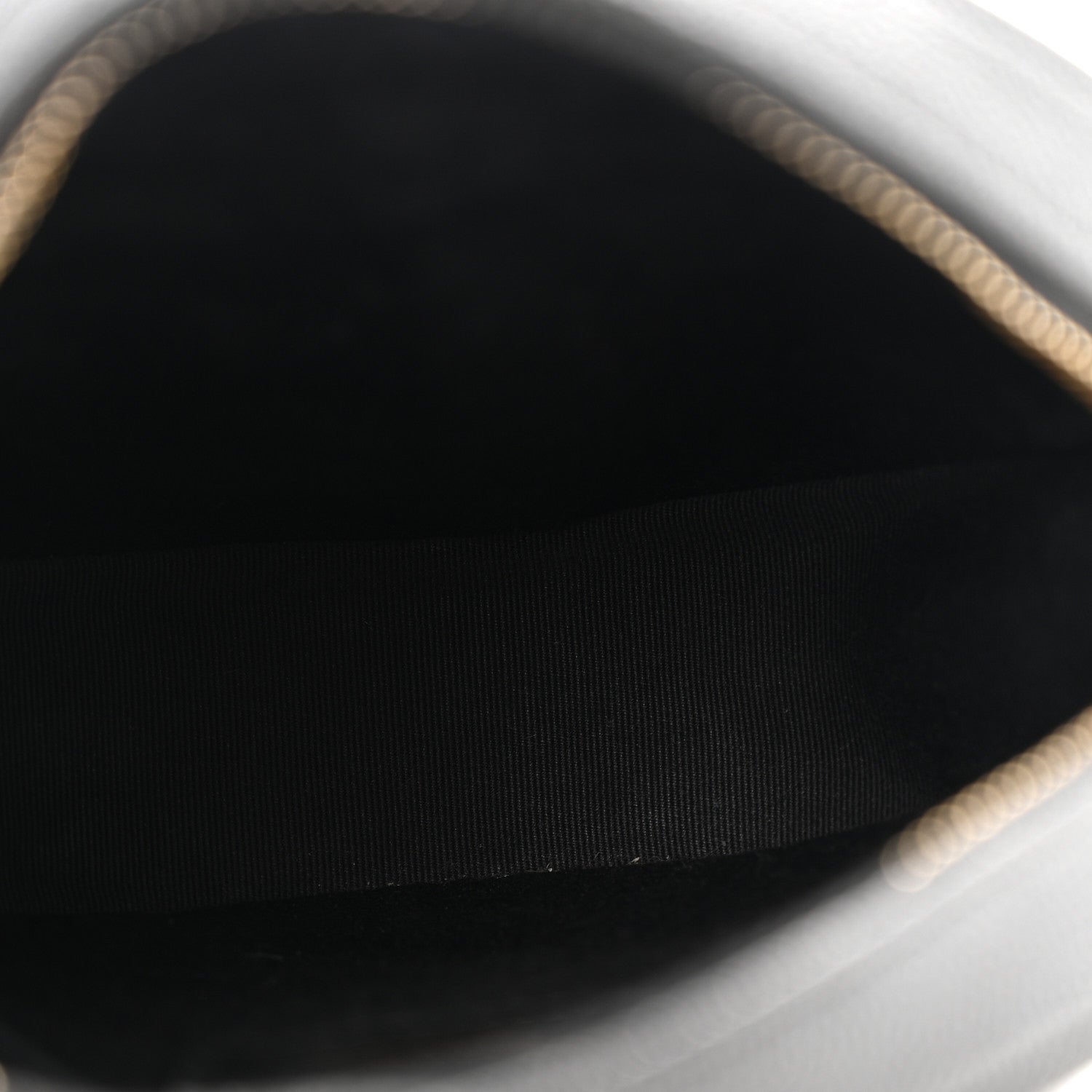 Saint Laurent Grain De Poudre Matelasse Chevron Quilted Round Vinyle Camera Bag Black 5 of 11
