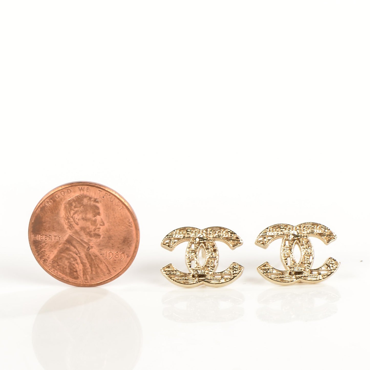 Tweed Effect CC Earrings Gold