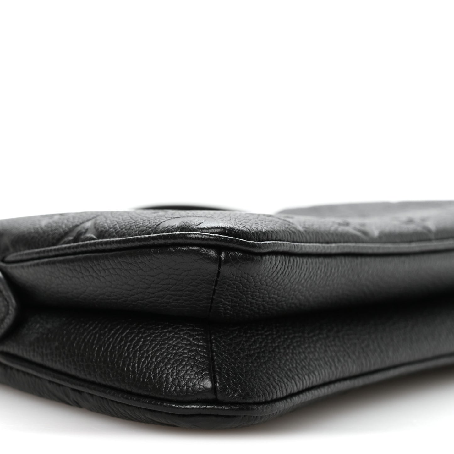 Empreinte Monogram Liv Pochette Black