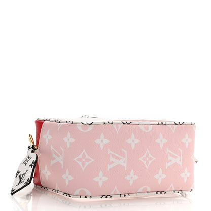 Louis Vuitton Monogram Giant Beach Pouch Rouge 4 of 13