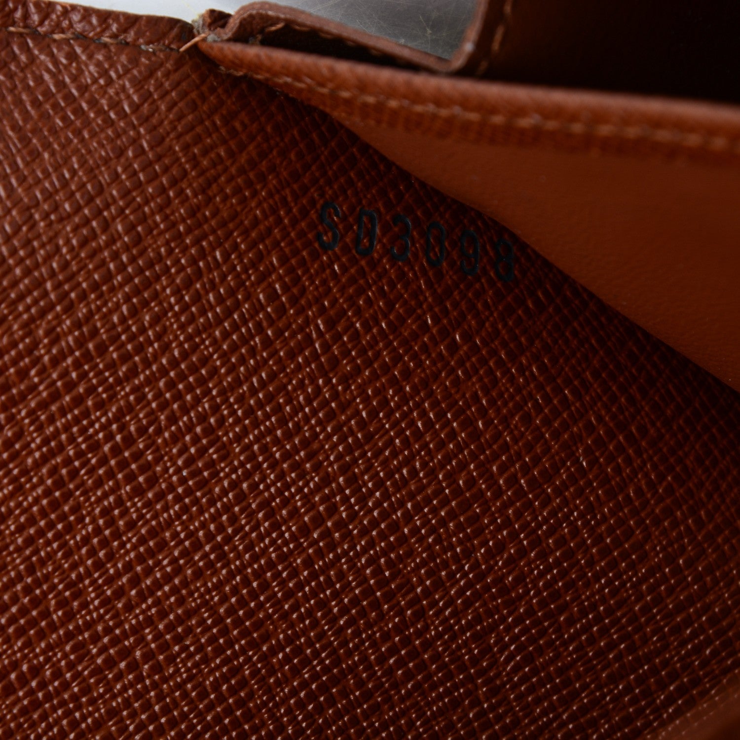 Louis Vuitton Monogram Sarah Wallet 10 of 25