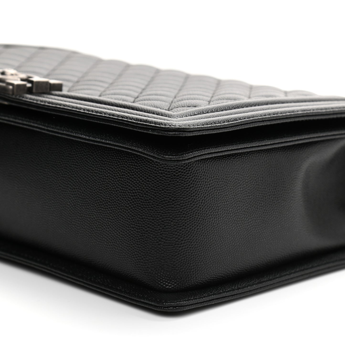 Caviar Quilted Large Boy Flap Black