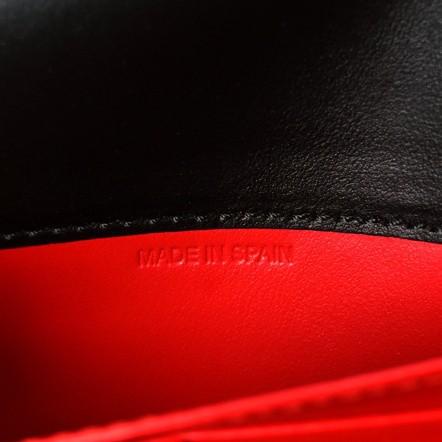 Grained Calfskin By My Side Wallet On Chain Black