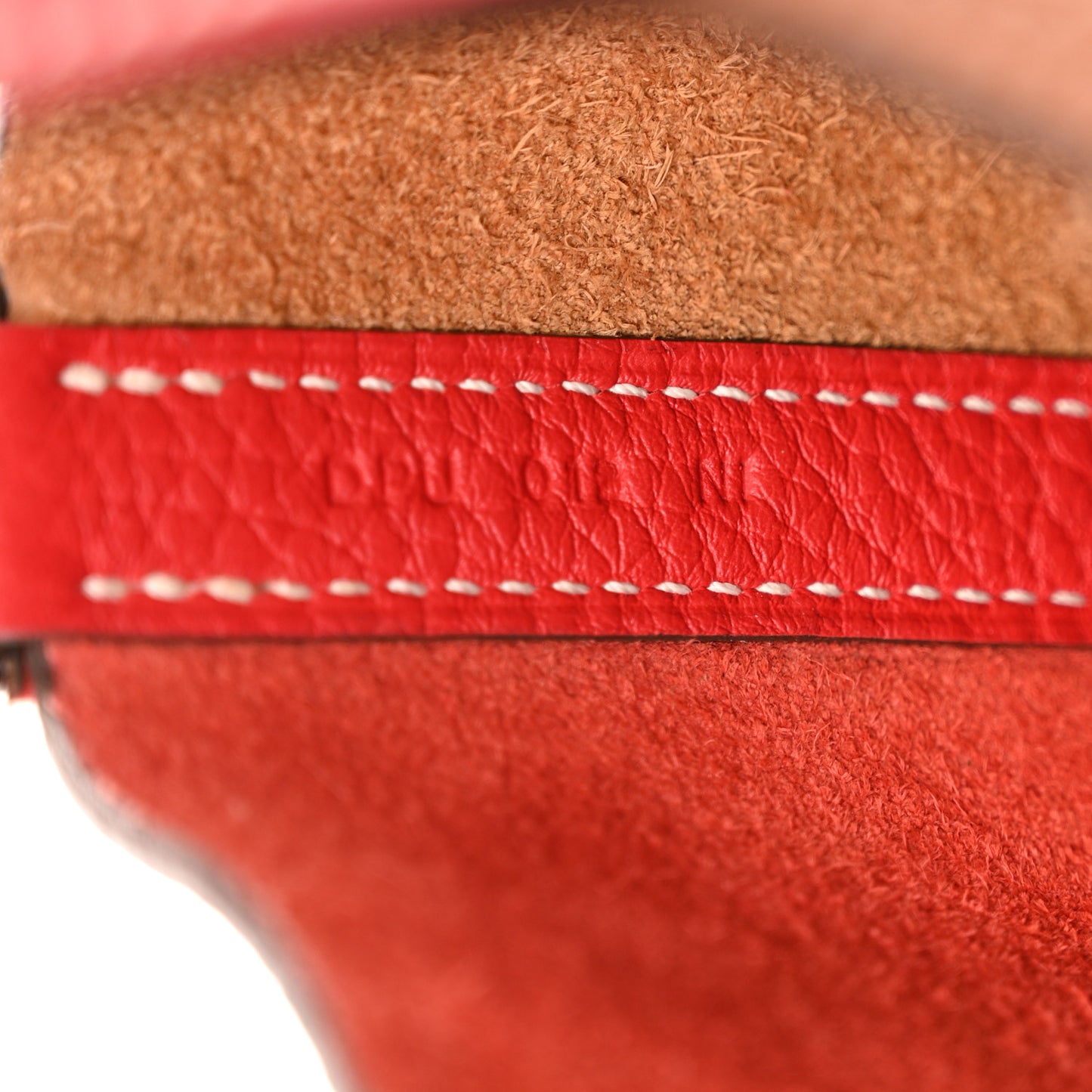 Taurillon Clemence Casaque Picotin Lock 22 MM Gold Rouge De Coeur