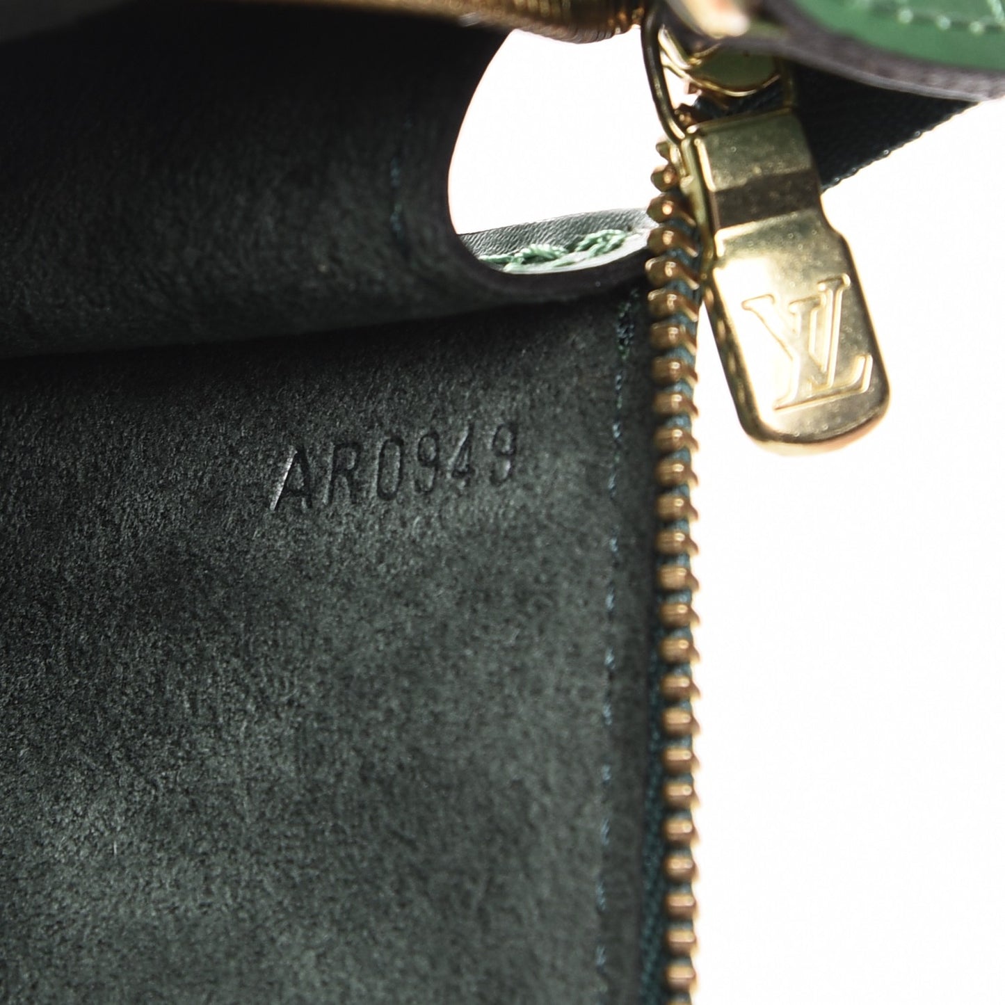 Epi Pochette Accessories 24 Borneo