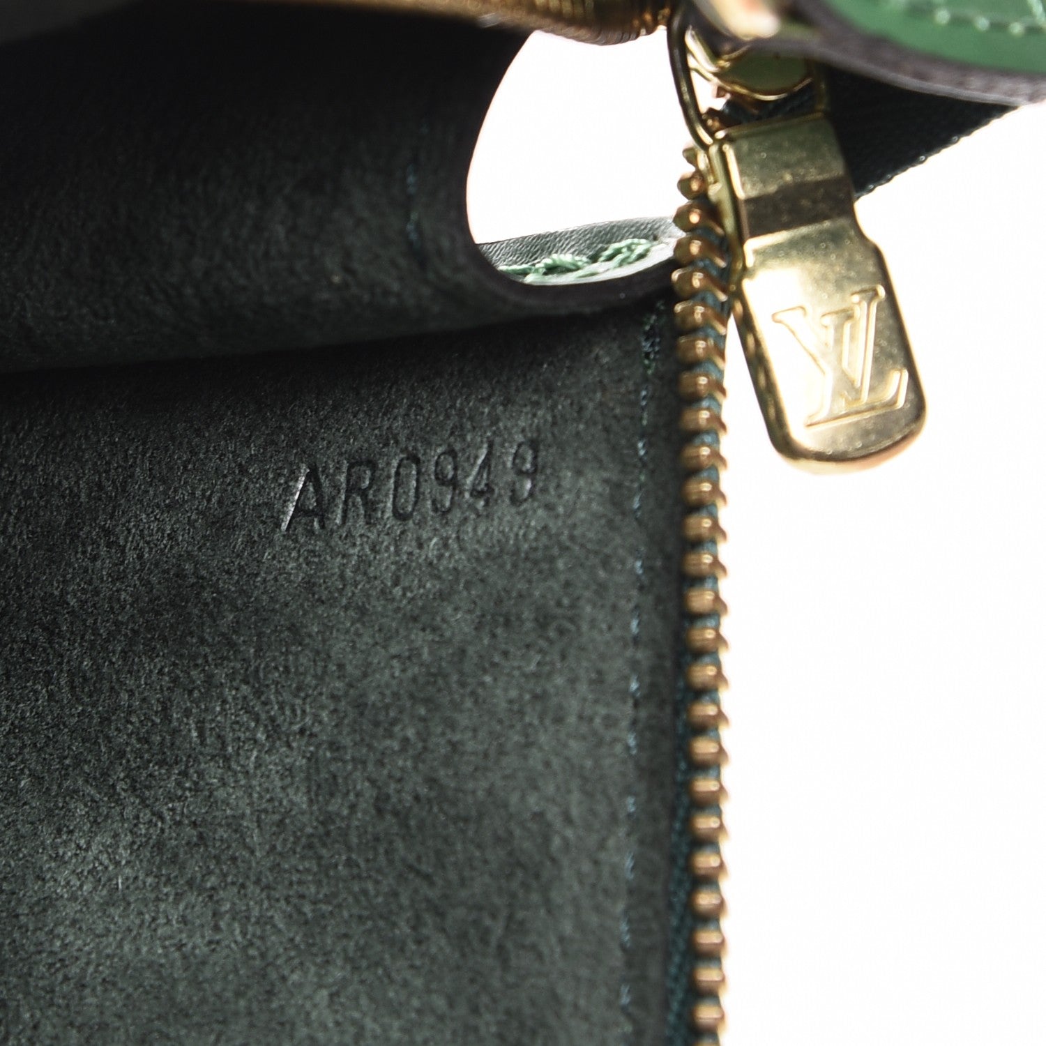 Louis Vuitton Epi Pochette Accessories 24 Borneo 7 of 7
