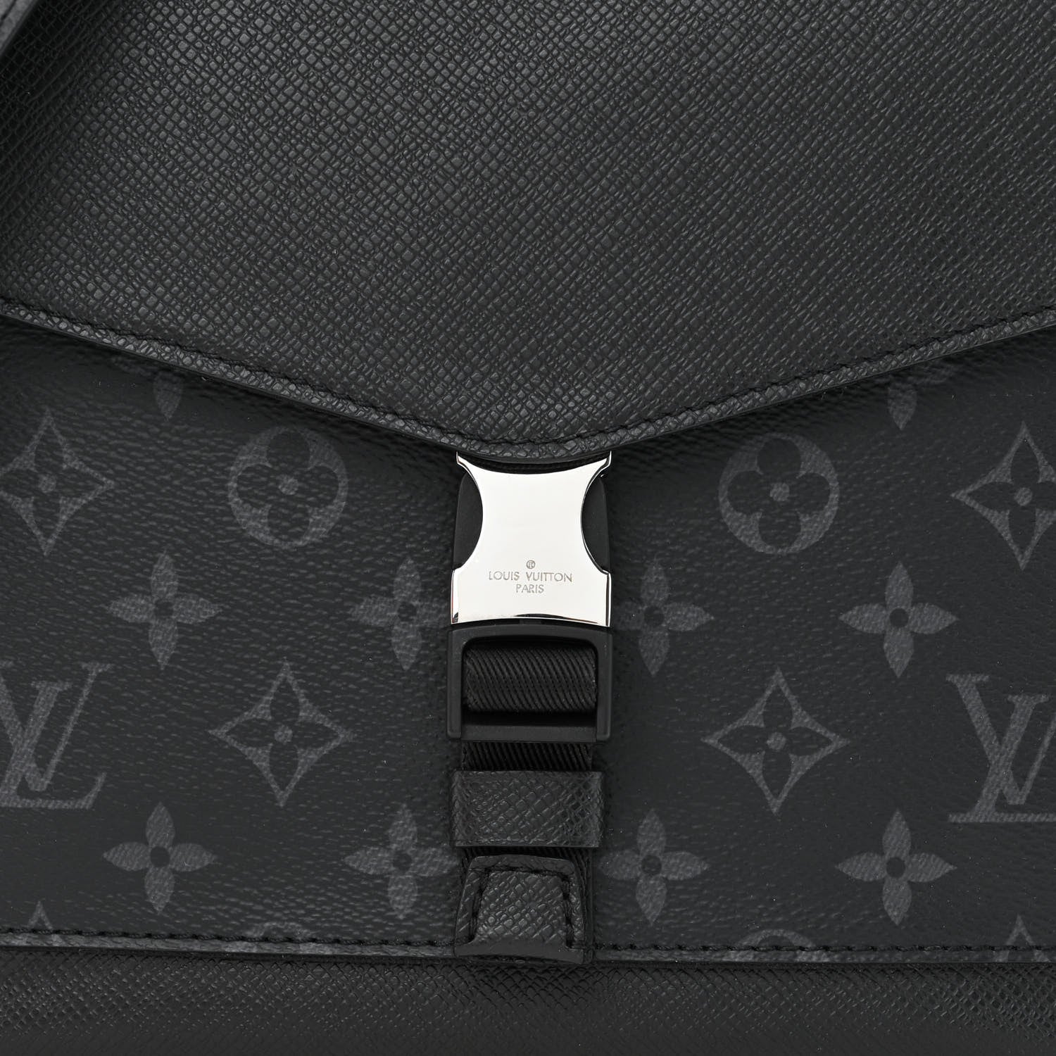 Louis Vuitton Taigarama Outdoor Flap Messenger Black 8 of 11