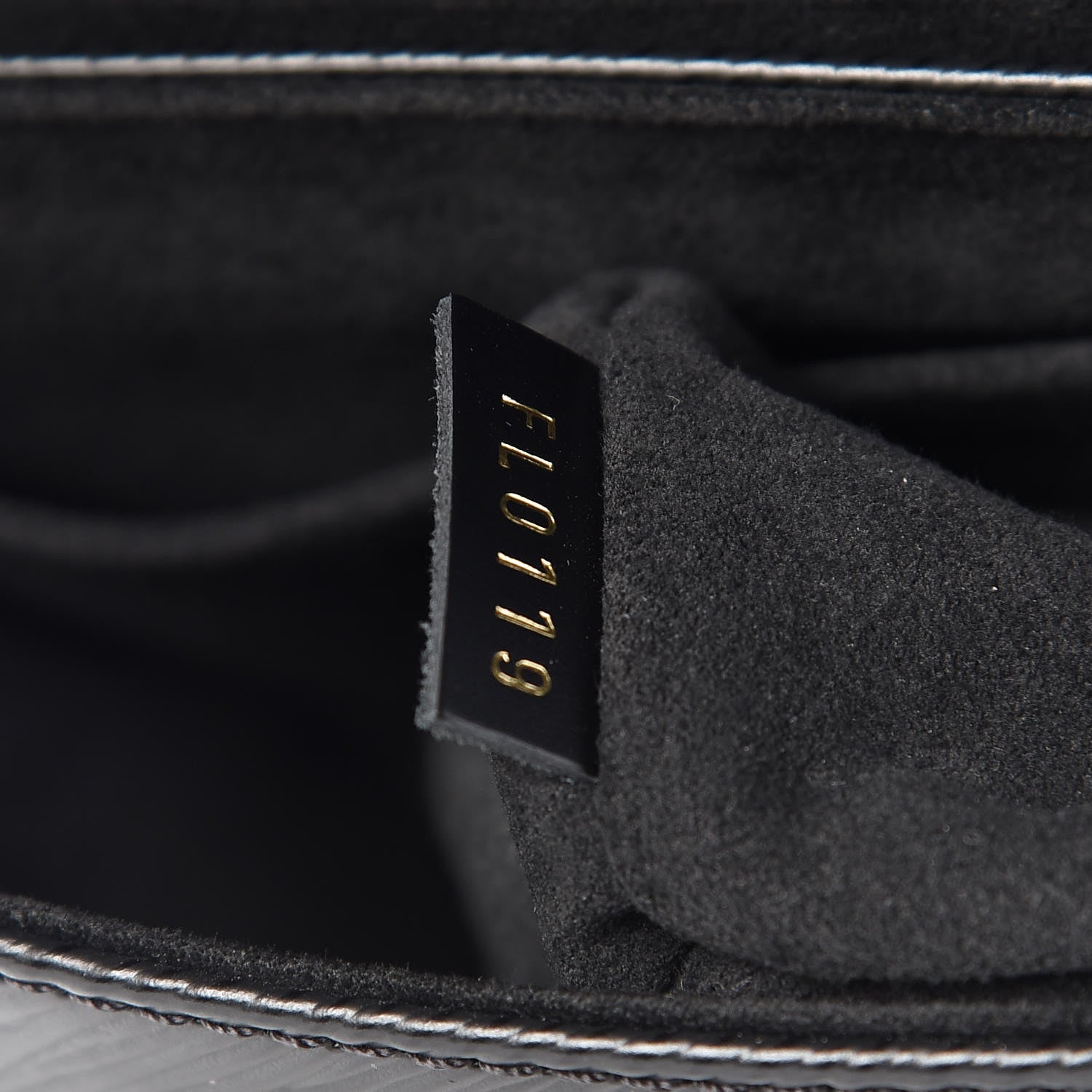 Louis Vuitton Epi Locky BB Black 7 of 9