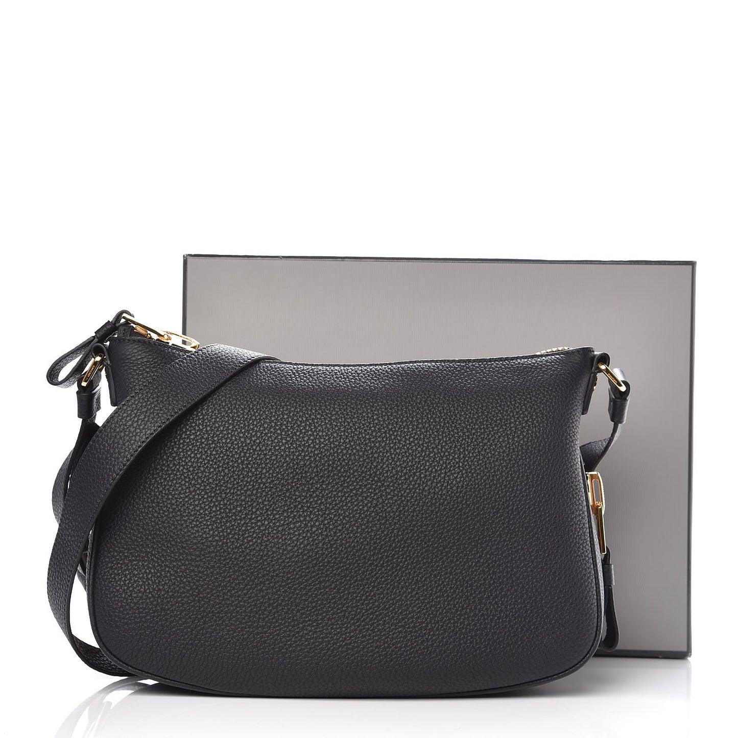 Pebbled Calfskin Medium Jennifer Simple Zip Black