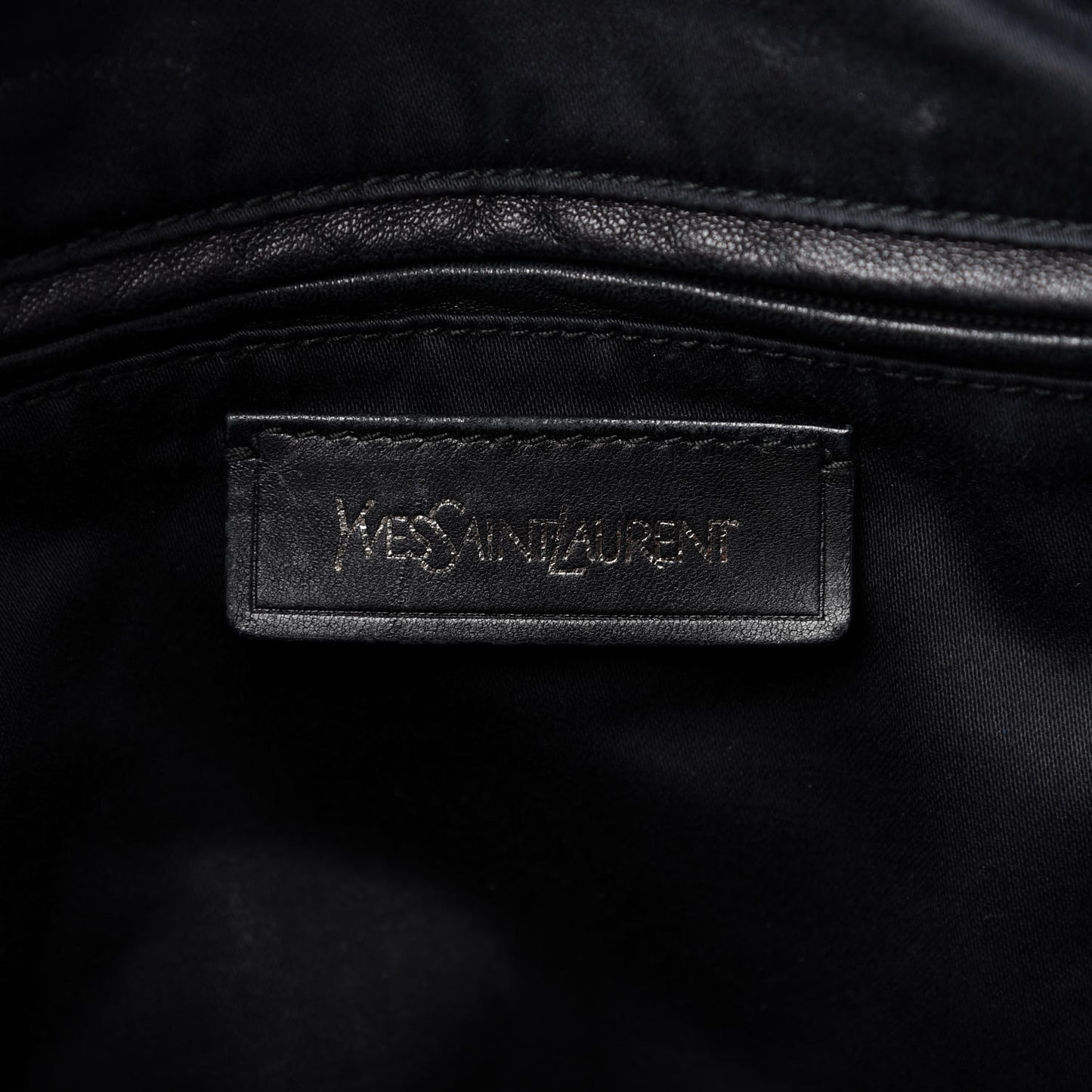 Textured Patent Medium Easy Y Bag Black