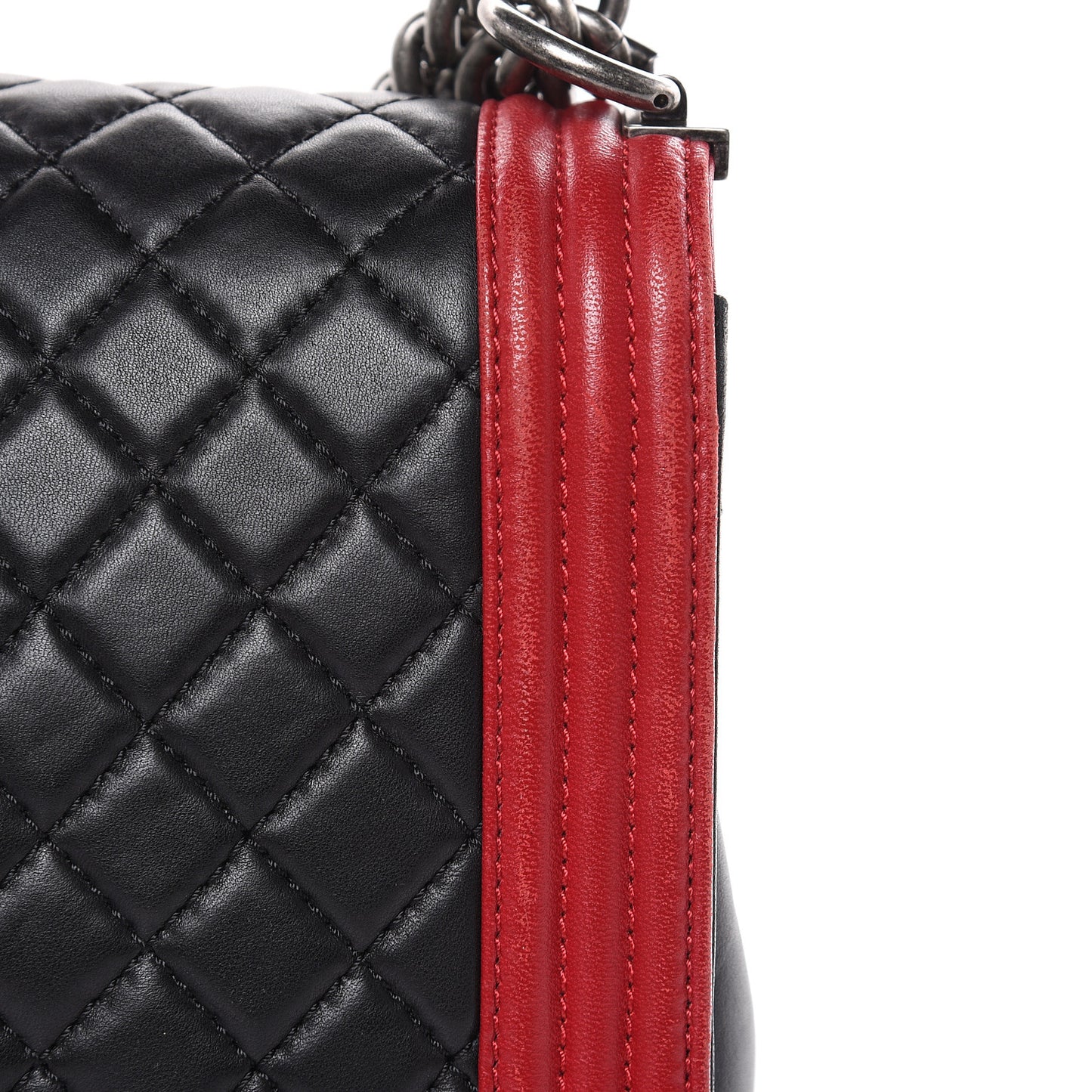 Lambskin Quilted Large Boy Flap Black Red
