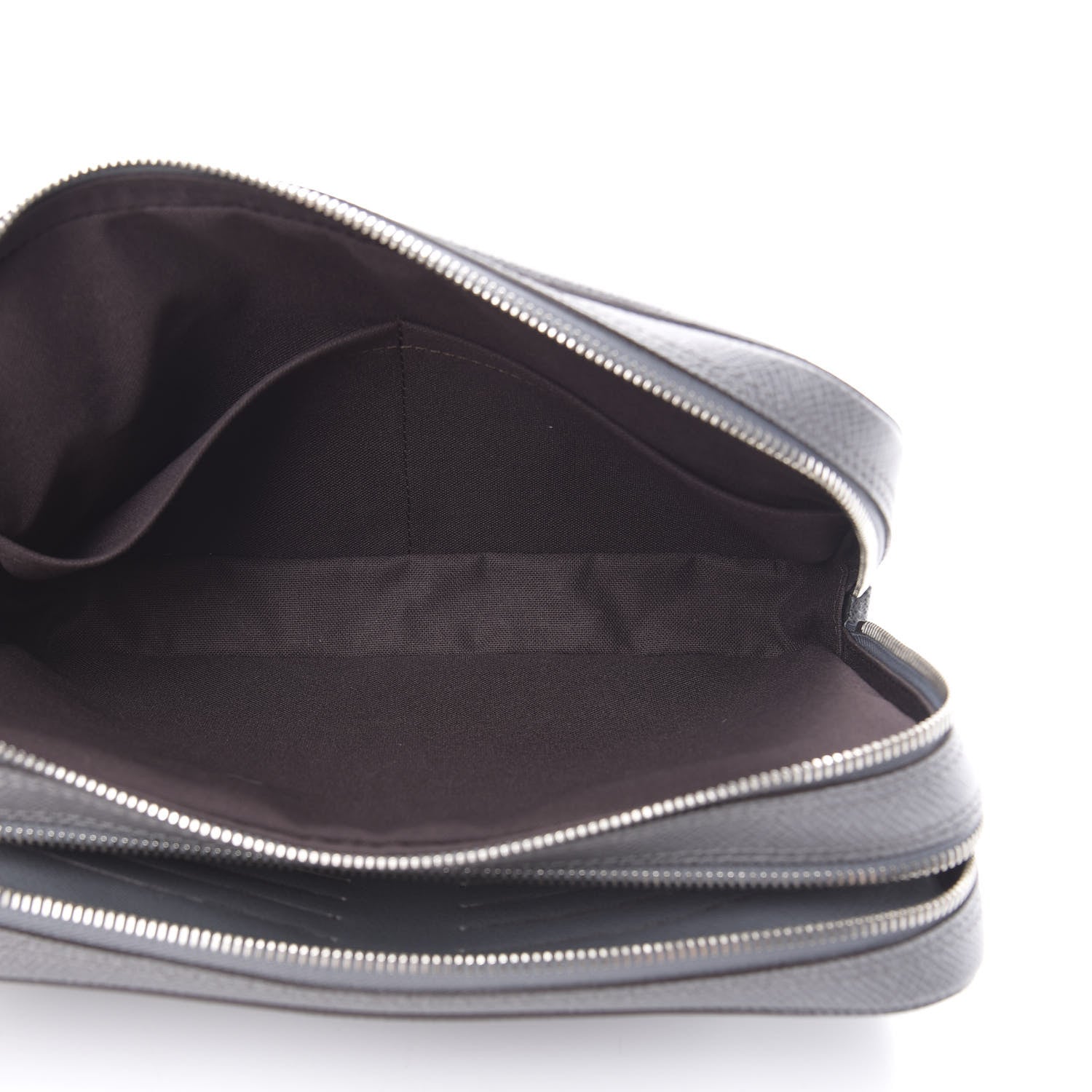 Louis Vuitton Taiga Neo Pavel Glacier 5 of 10