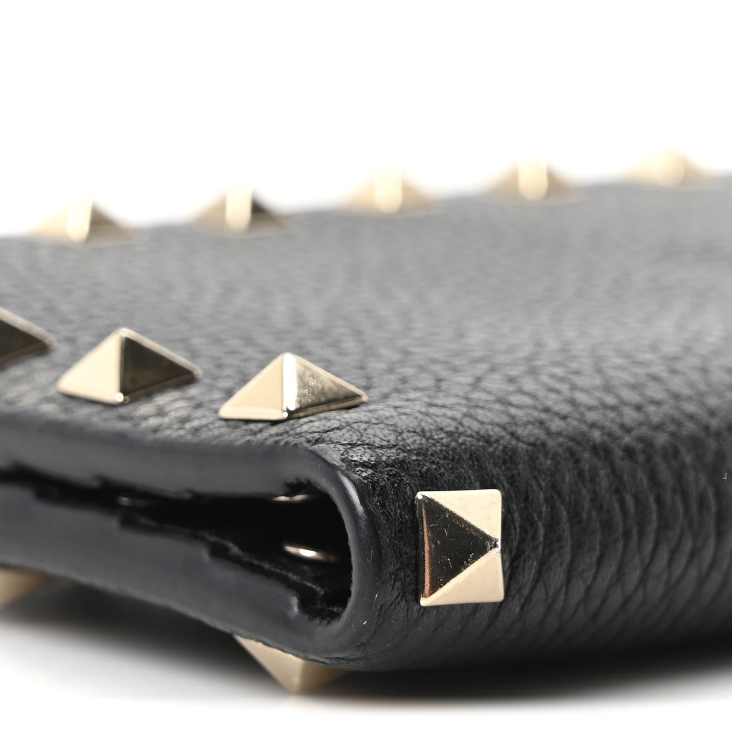 Pebbled Calfskin Rockstud Continental Wallet Black