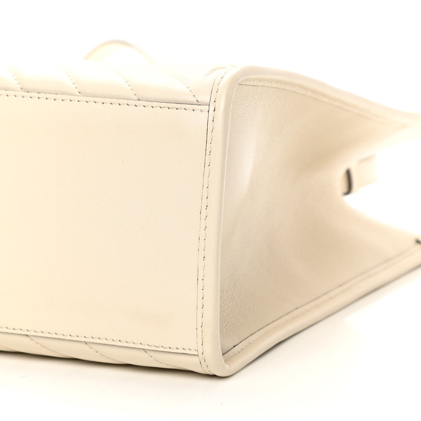 Azalea Calfskin Matelasse Diagonal GG Marmont Tote Bag Mystic White