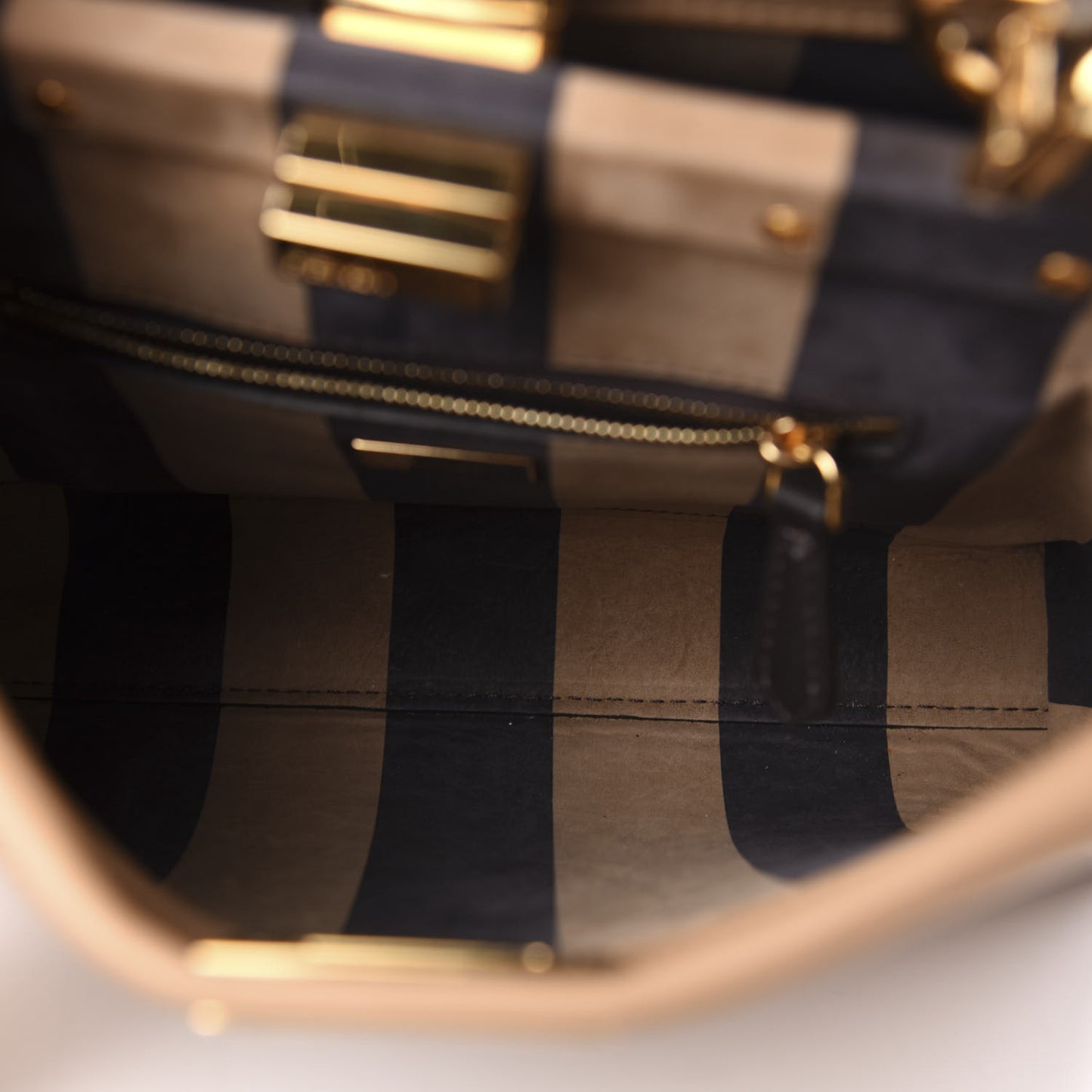 Vitello Seta Nabuk Pequin Mini Peekaboo Iconic Satchel Cuoio Tobacco Moro