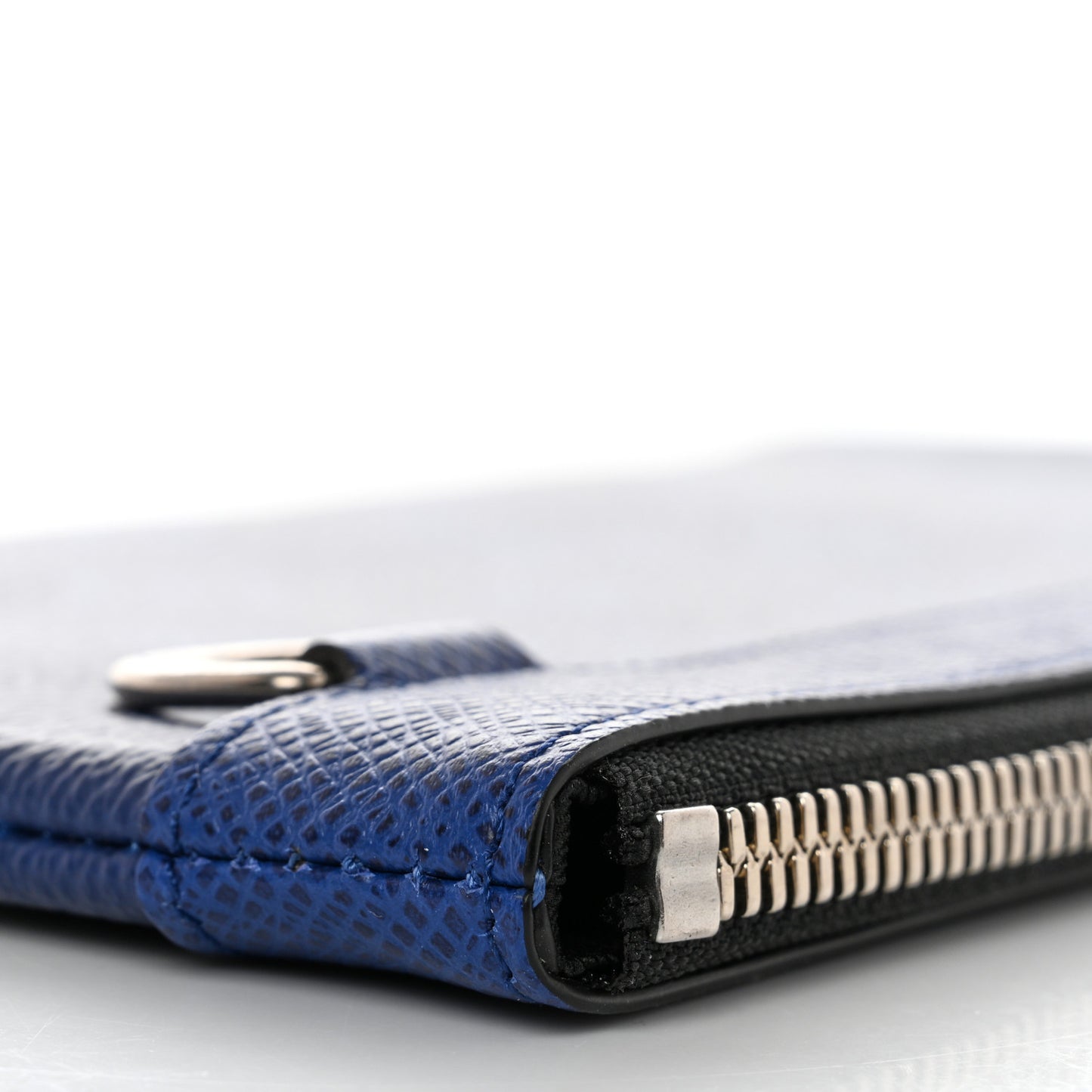 Taiga Monogram Pacific Discovery Pochette Cobalt