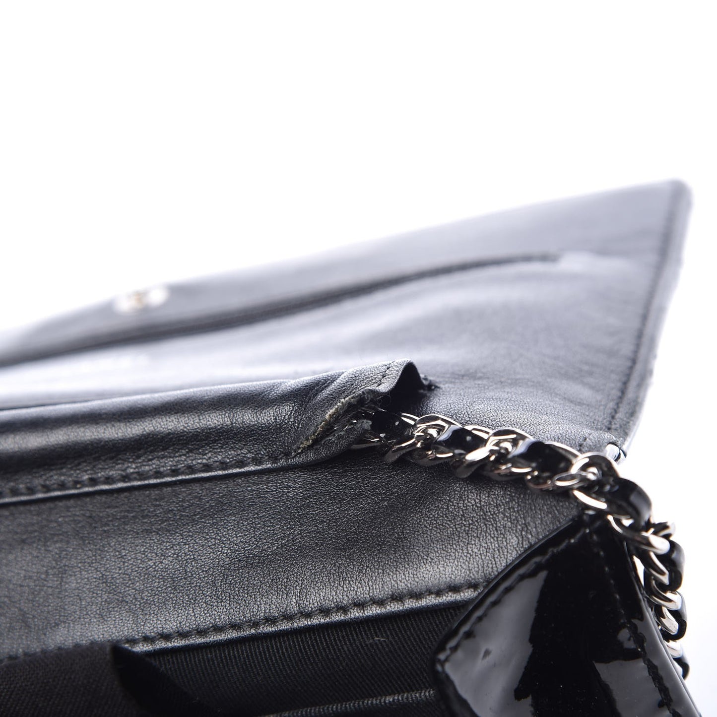 Patent Quilted Wallet On Chain WOC Black