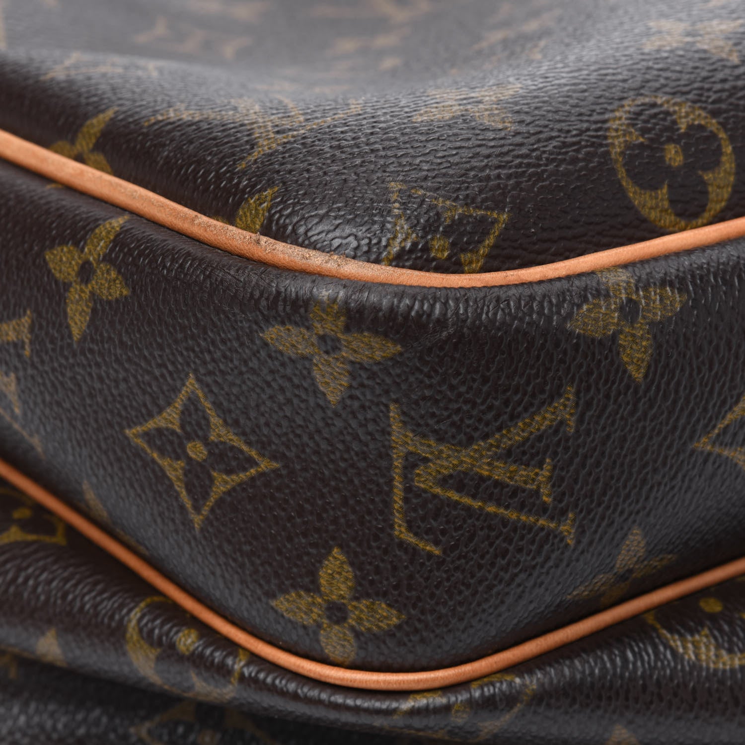 Louis Vuitton Monogram Reporter GM 13 of 26