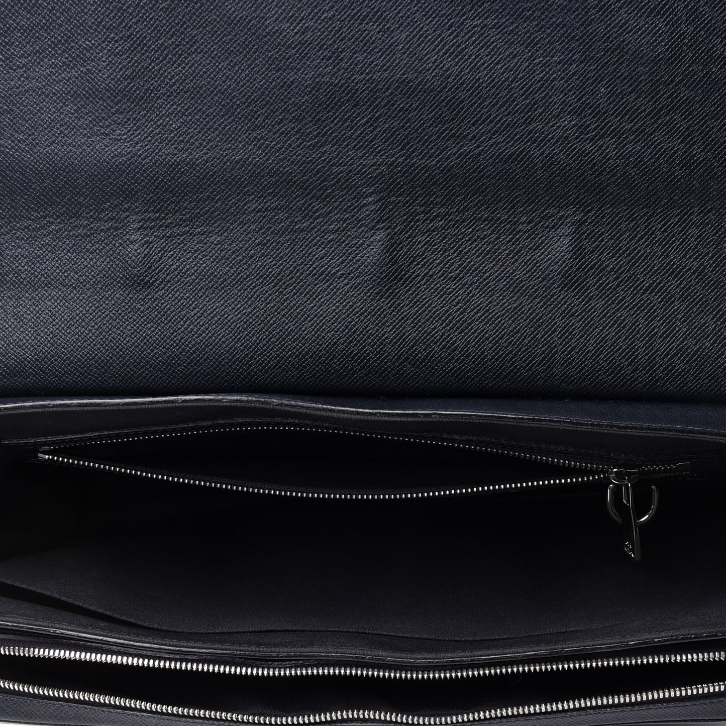 Taiga Vassili GM Briefcase Boreal