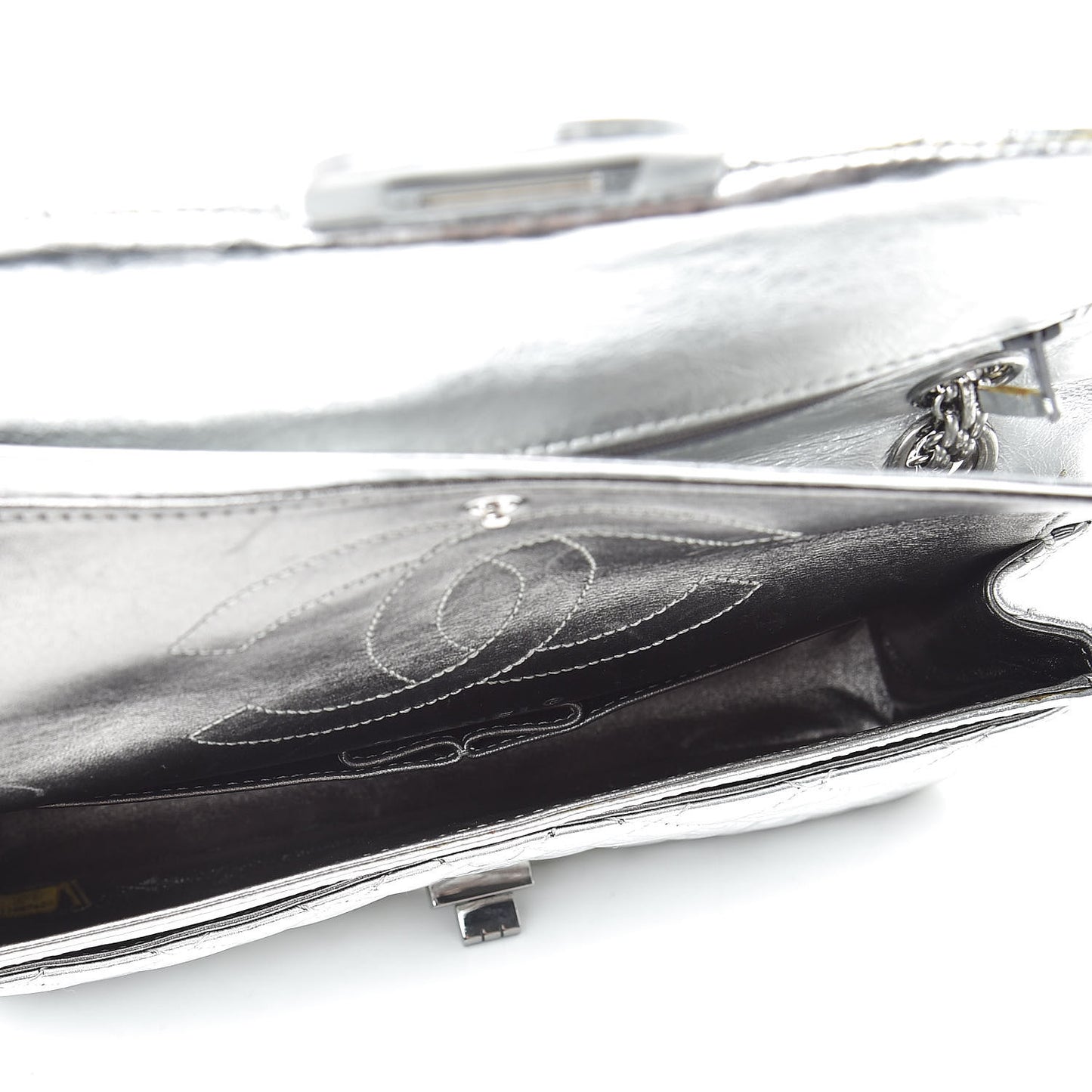 Metallic Aged Calfskin Quilted 2.55 Reissue 225 Flap Silver