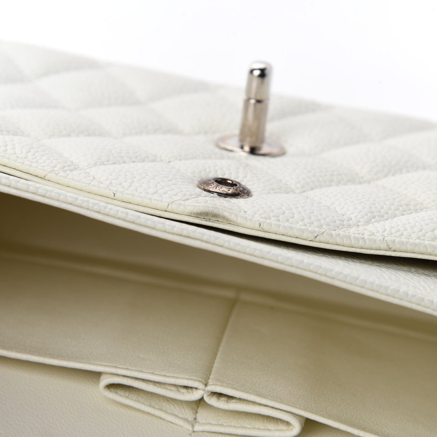 Caviar Quilted Medium Double Flap White