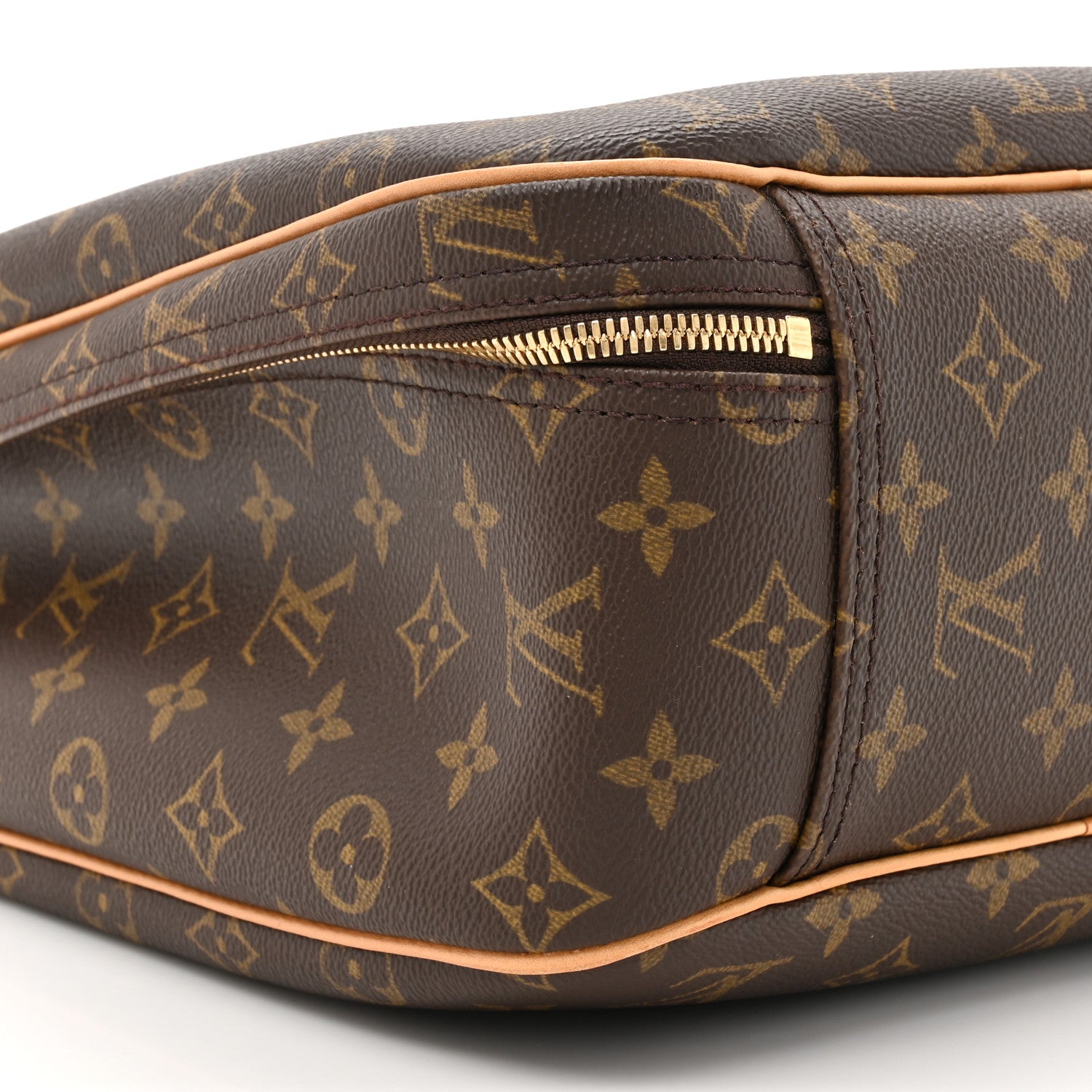 Louis Vuitton Monogram Excursion Shoe Bag 10 of 17