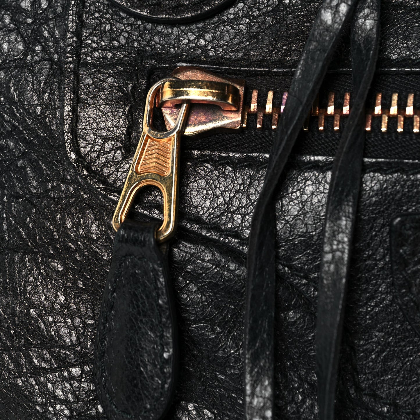Agneau Giant 21 Gold Hardware Velo Black