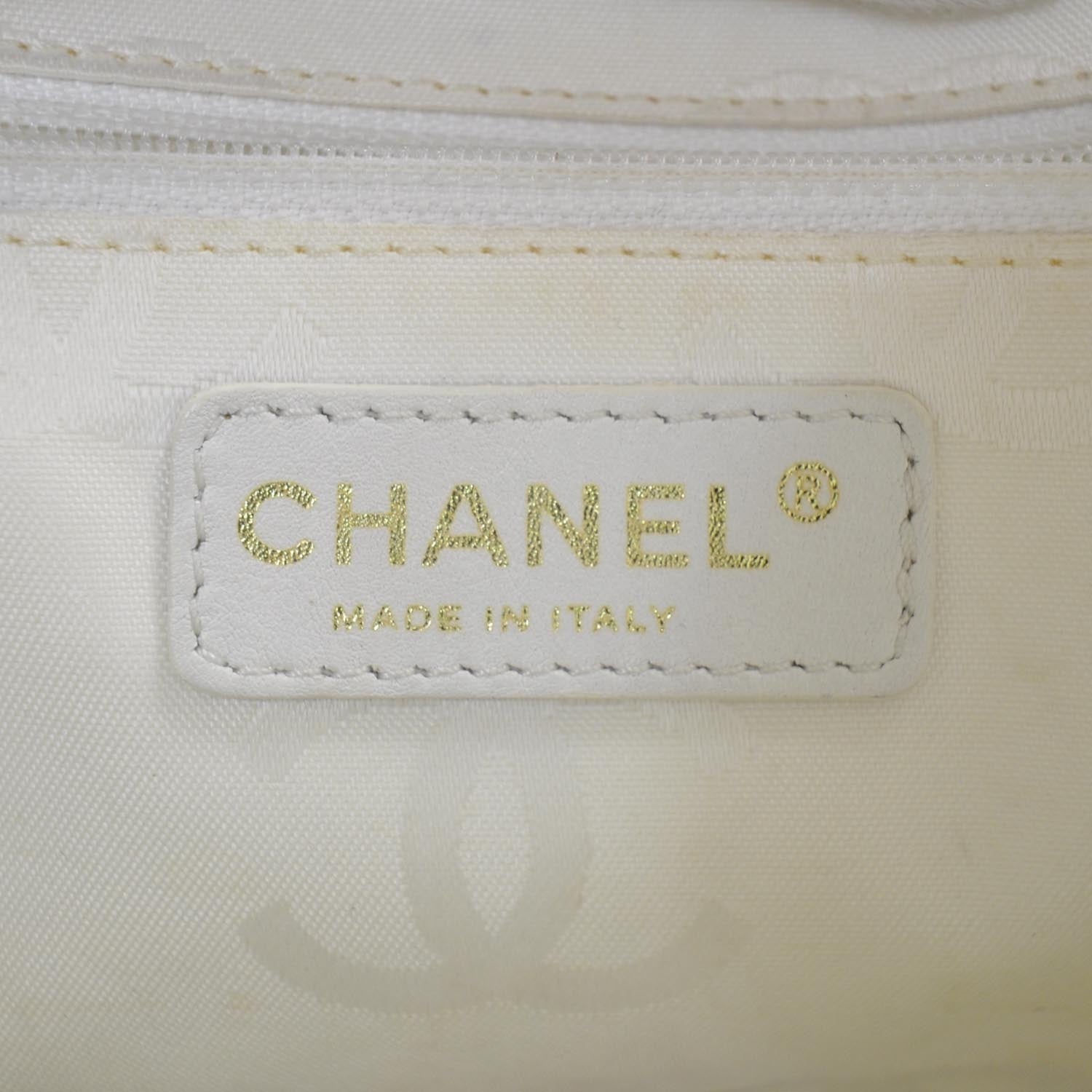 Chanel Lambskin Chevron Tote White 7 of 9