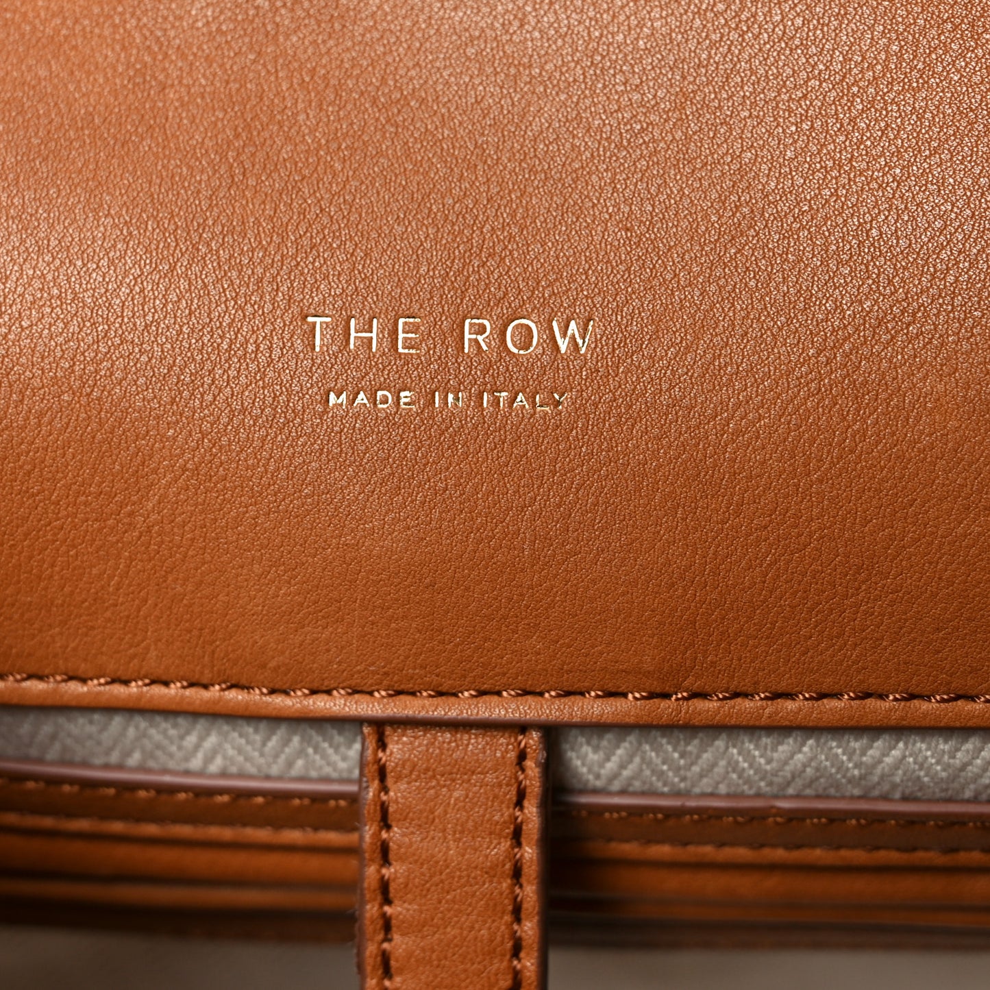 Polished Saddle Calfskin Soft Margaux 17 Cuir