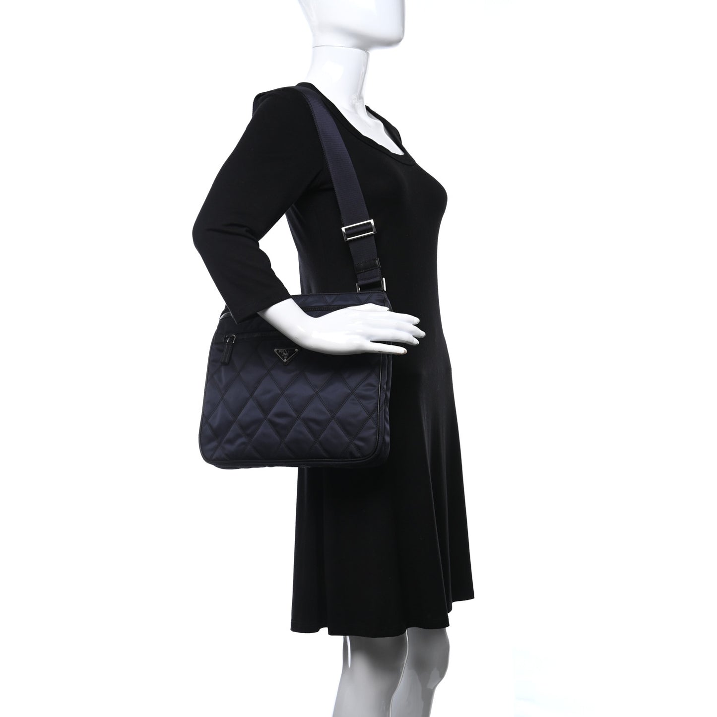 Nylon Tessuto Impuntu Quilted Shoulder Bag Blue Black