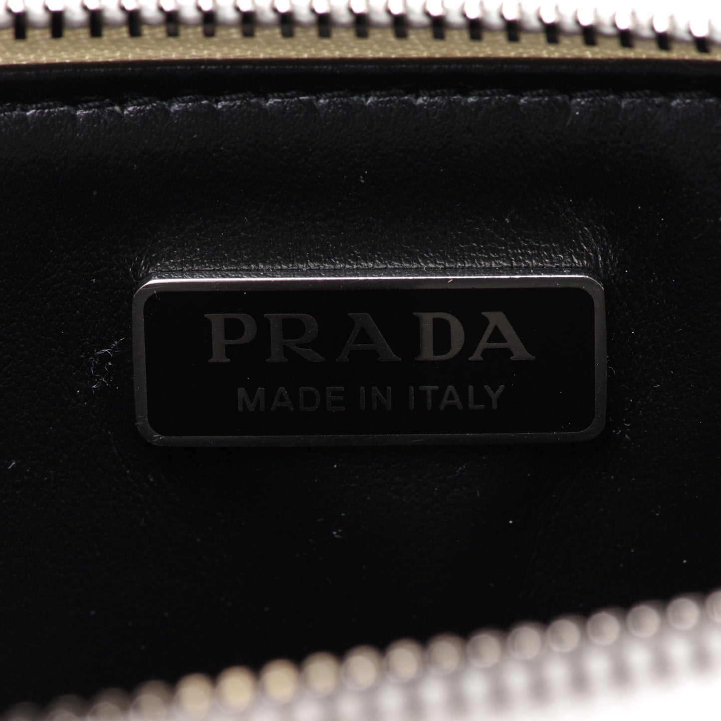 Spazzolato Mini Triangle Chain Crossbody Pouch White