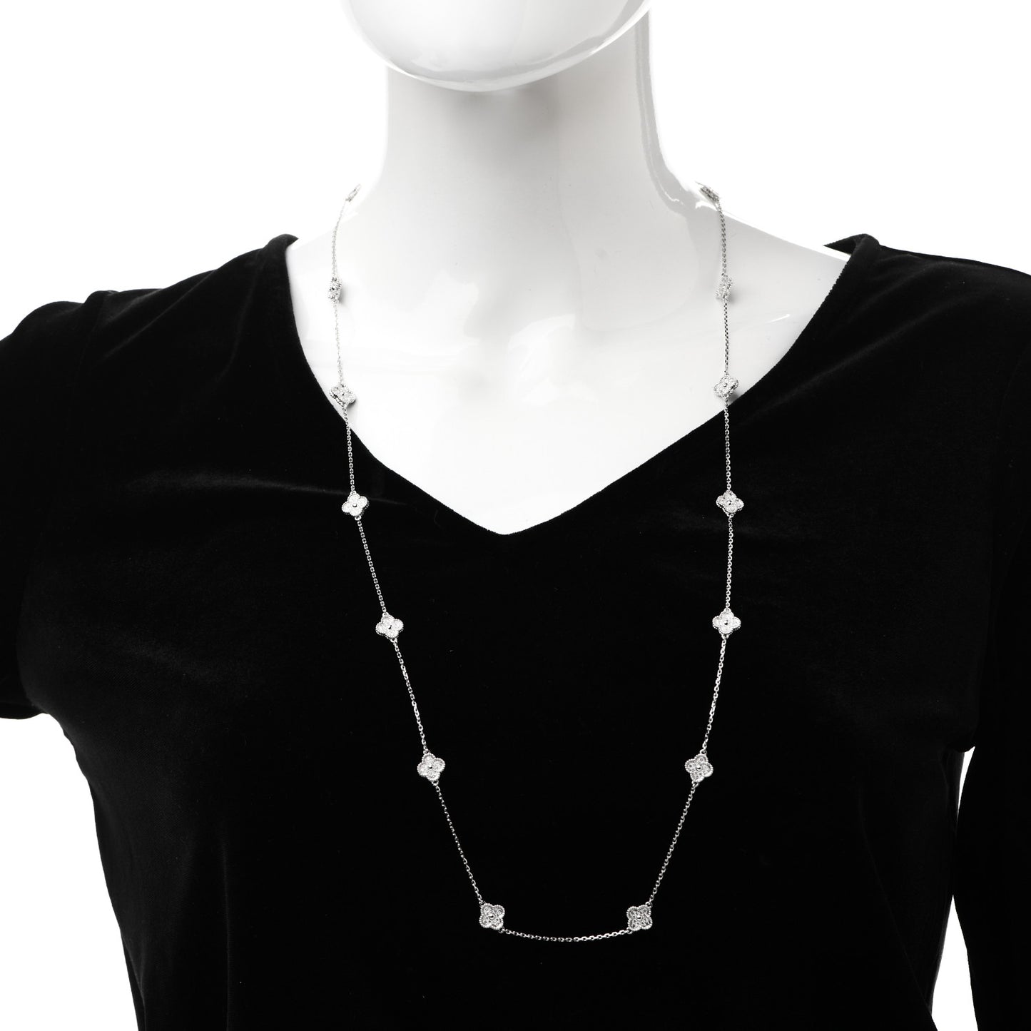 18K White Gold Diamond 16 Motifs Sweet Alhambra Necklace