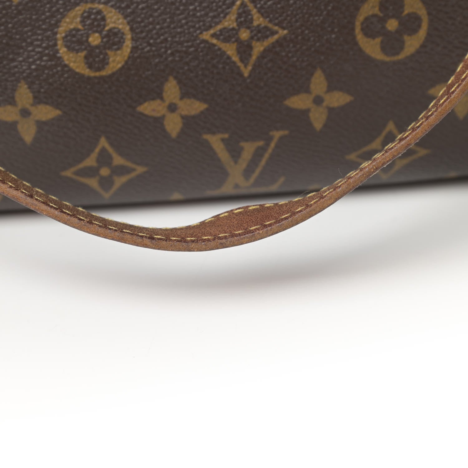 Louis Vuitton Monogram Batignolles Horizontal 19 of 20