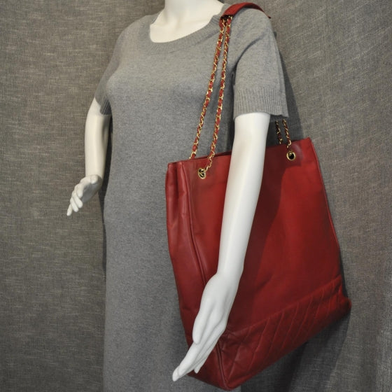 Chanel Lambskin Shoulder Bag Red 2 of 9