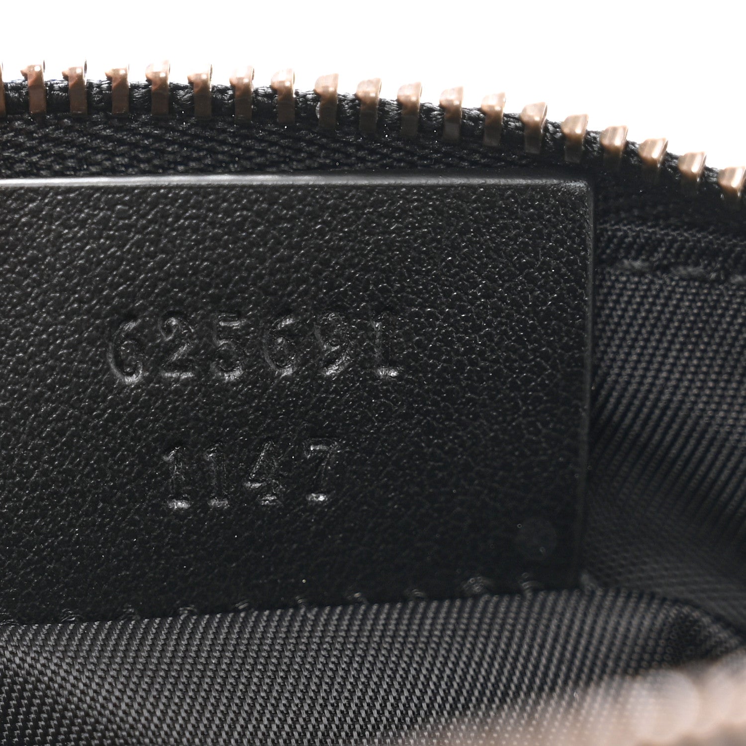 Gucci Calfskin Matelasse GG Marmont Key Pouch Black 7 of 8