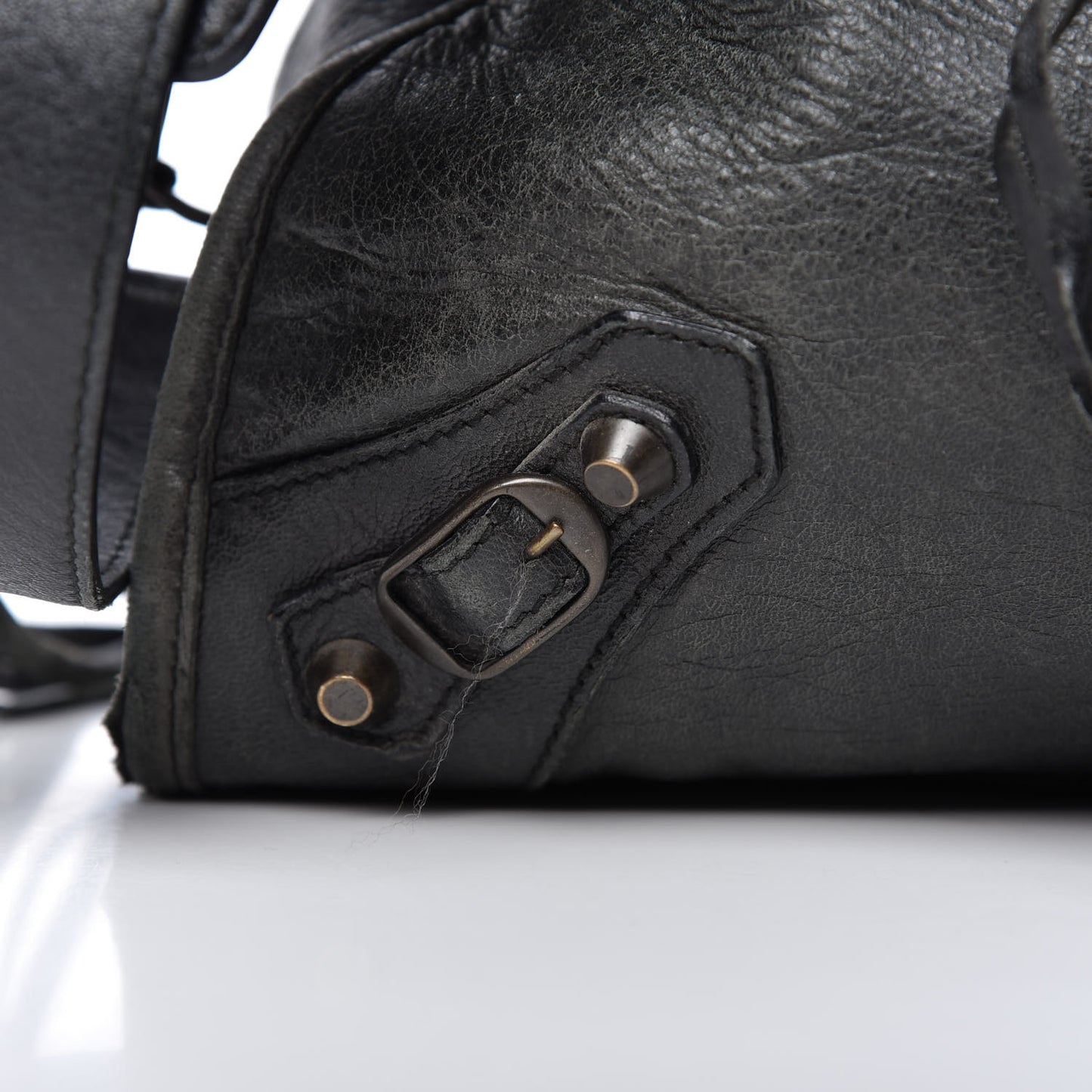 Agneau Classic Hardware City Black
