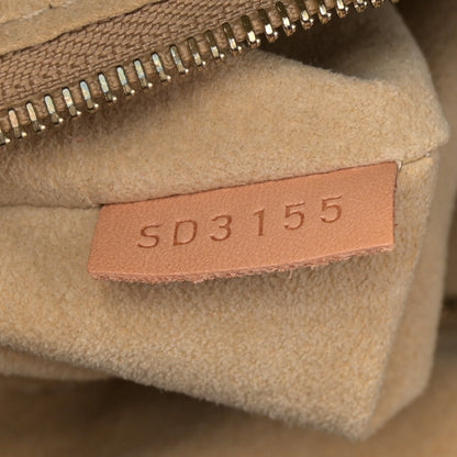 Louis Vuitton Monogram Artsy MM 7 of 10
