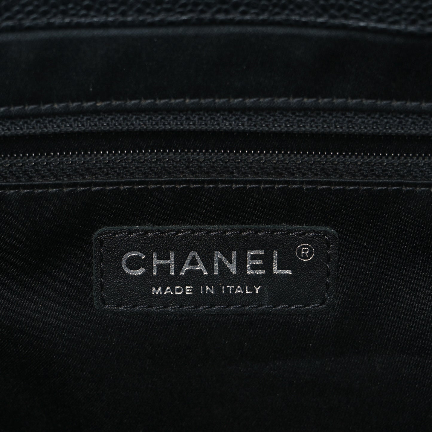 Caviar Quilted XL Grand Shopping Tote GST Black
