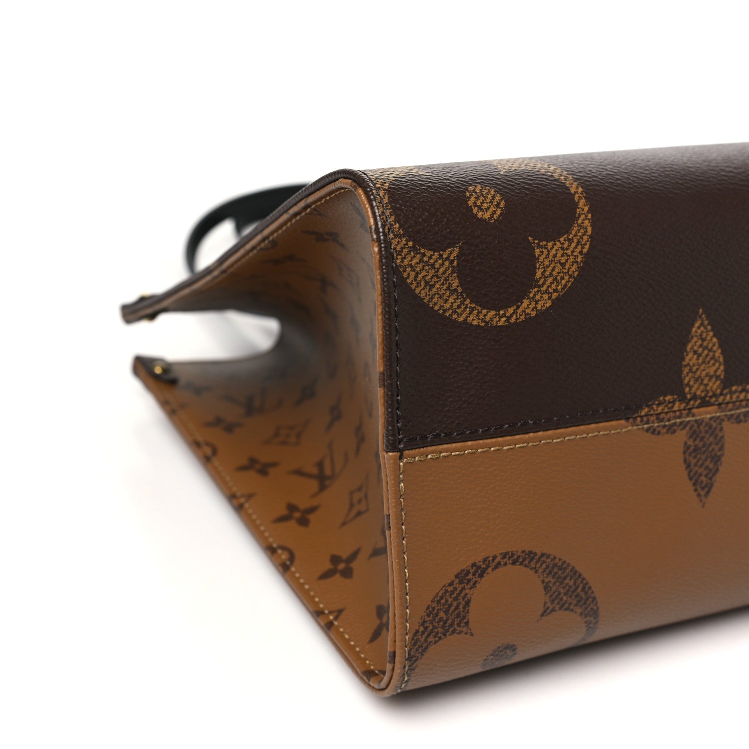 Louis Vuitton Reverse Monogram Giant Onthego MM 8 of 9