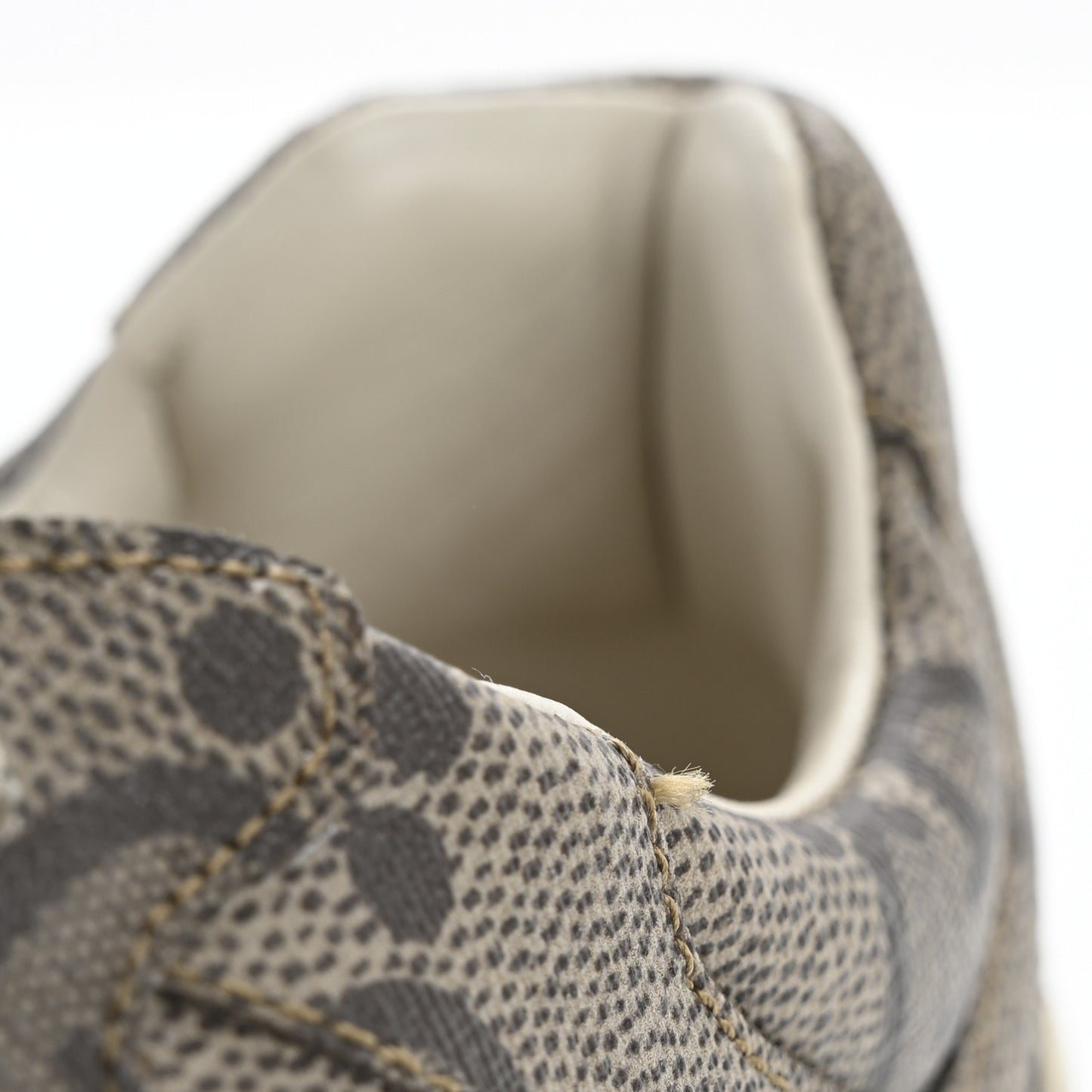 Maxi GG Supreme Monogram Gucci 100 Womens Rhyton Sneakers 40.5 Beige Ebony