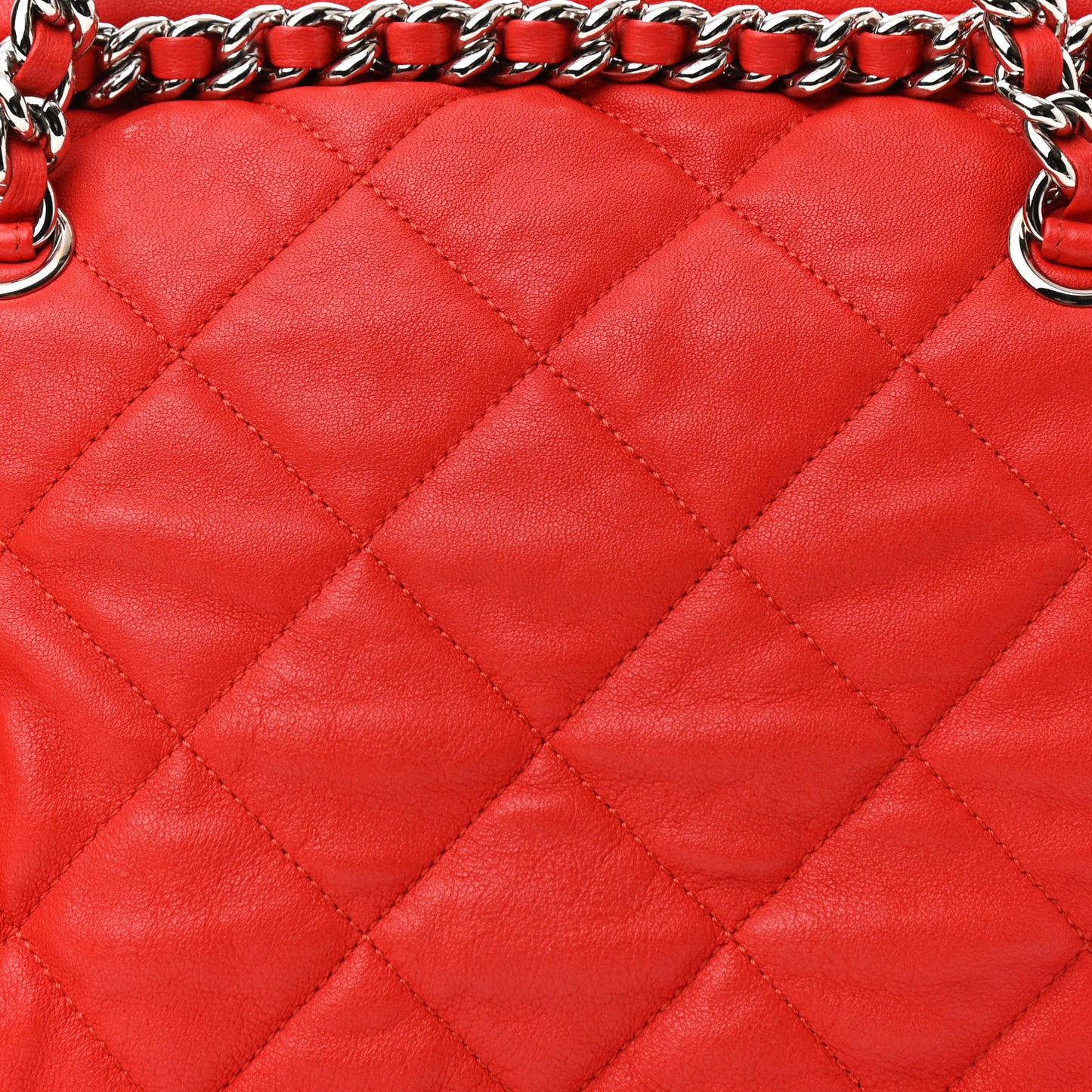 Washed Lambskin Chain Around Bowler Red