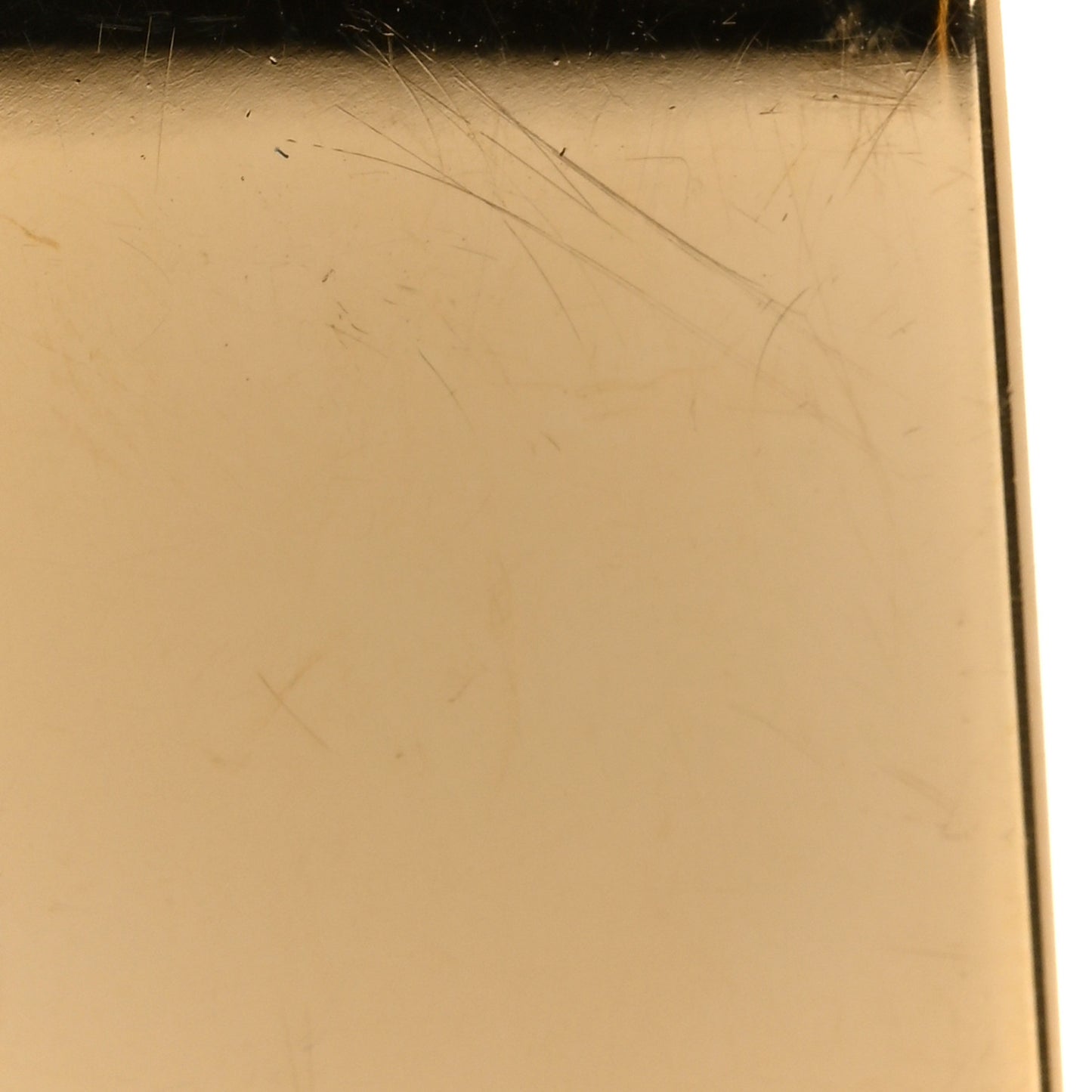 Lacquered Permabrass Kelly Curiosite Charm White