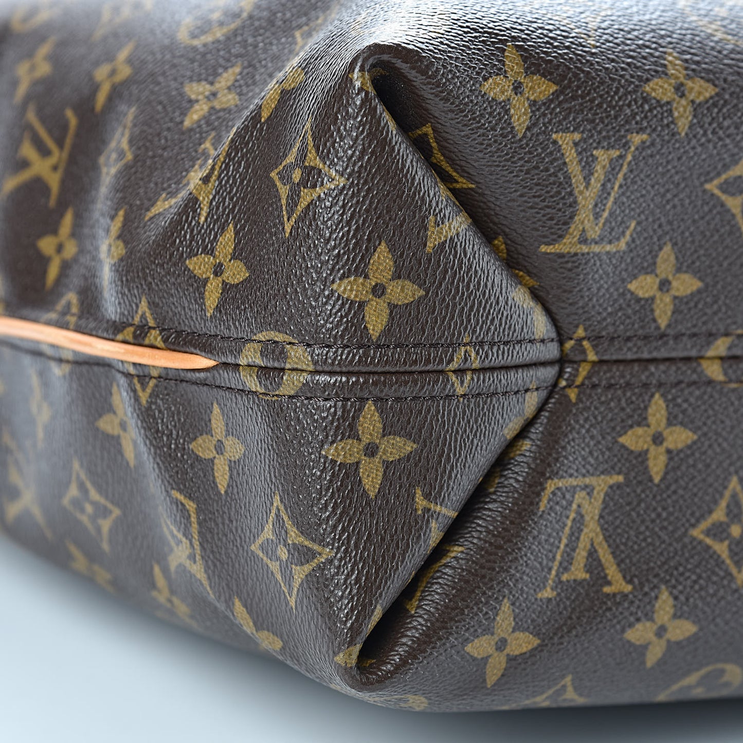 Monogram Sully MM