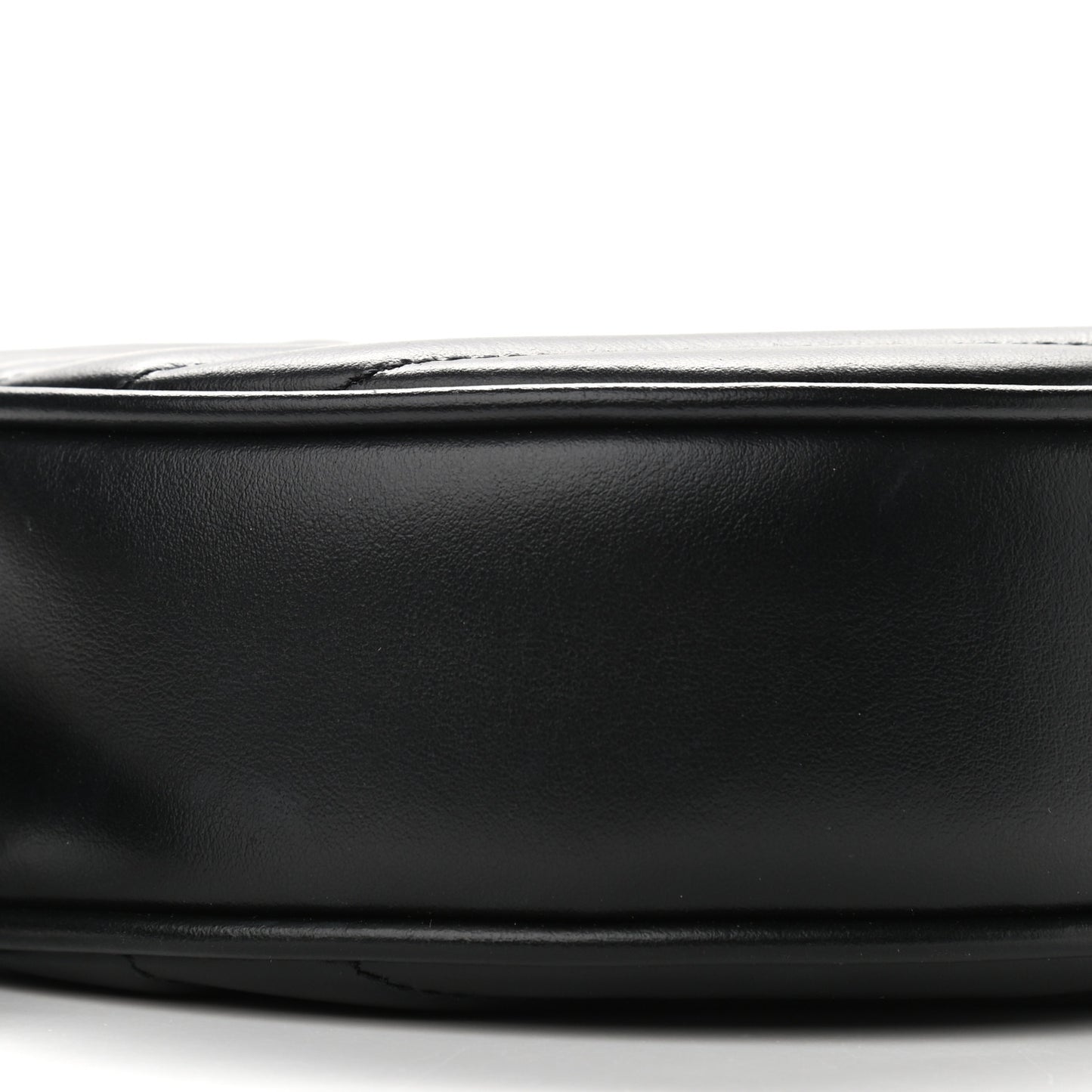 Calfskin Matelasse Chevron Round Vinyle Camera Bag Black